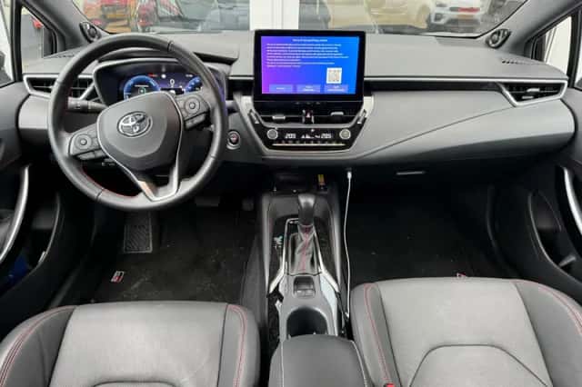 Toyota Corolla (2025) thumbnail 9