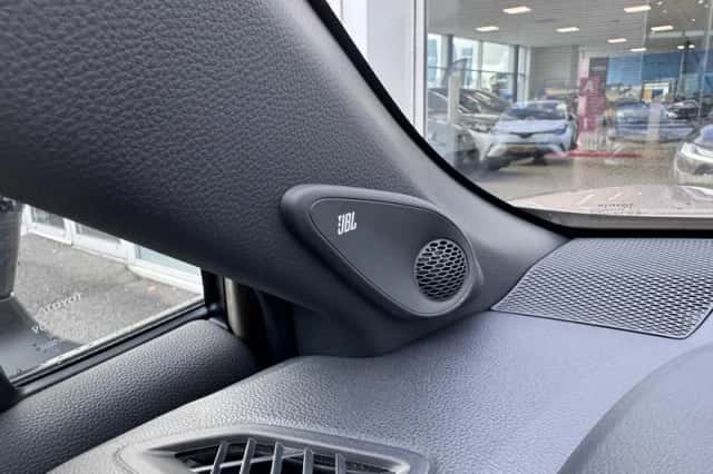 Toyota Corolla (2025) thumbnail 24
