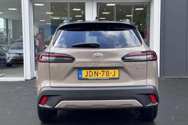 Toyota Corolla (2025) thumbnail 5