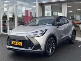 Toyota C-HR (2025) thumbnail 2