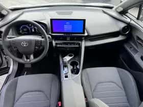 Toyota C-HR (2025) thumbnail 11
