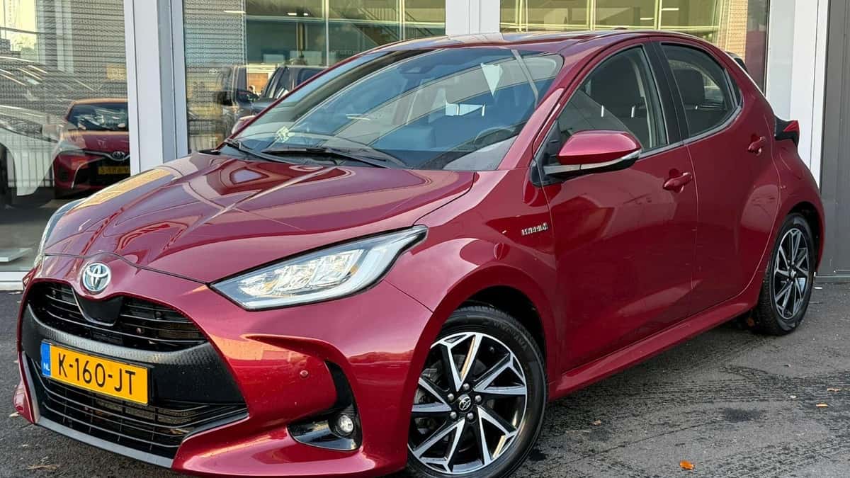 Toyota Yaris (2021) — foto 1