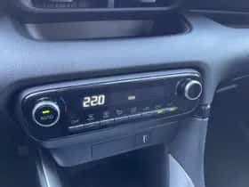 Toyota Yaris (2021) thumbnail 20