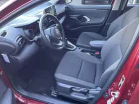 Toyota Yaris (2021) thumbnail 10