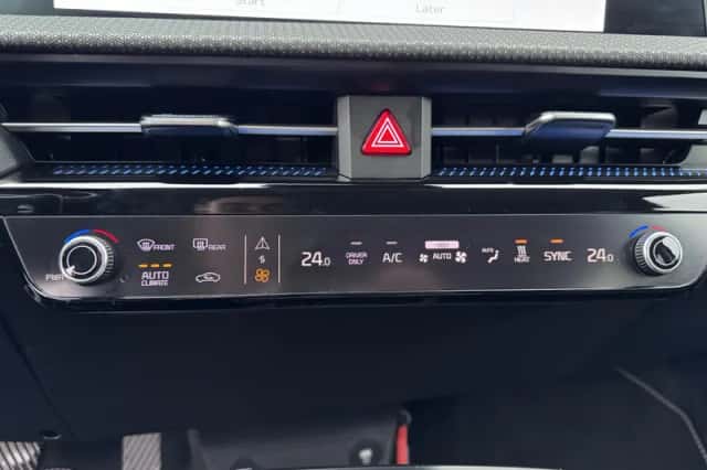 Kia EV6 (2024) thumbnail 25