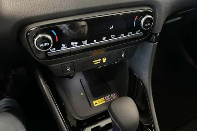 Toyota Yaris (2026) thumbnail 12