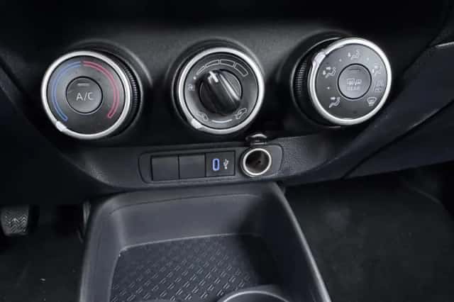 Toyota Aygo (2024) thumbnail 17