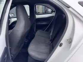 Toyota Aygo (2024) thumbnail 19