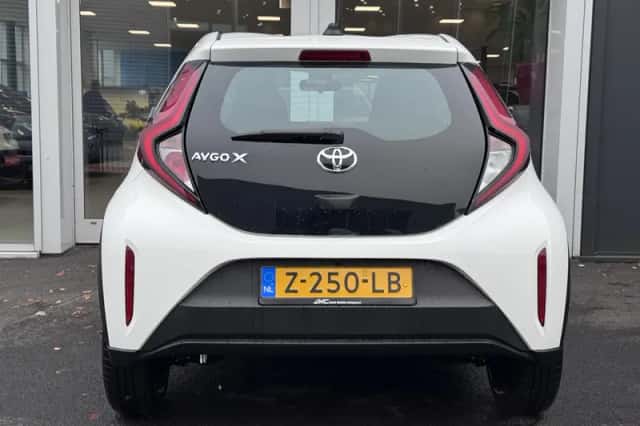 Toyota Aygo (2024) thumbnail 5