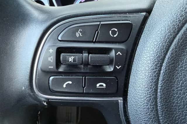 Kia Niro (2021) thumbnail 12