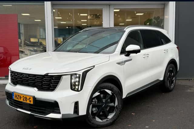 Kia Sorento (2025) thumbnail 1