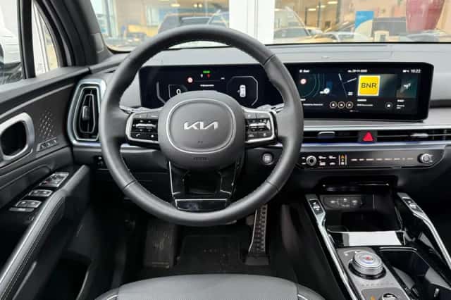 Kia Sorento (2025) thumbnail 8