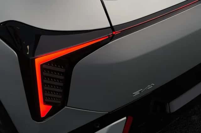 Kia EV4 (2026) thumbnail 9