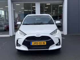 Toyota Yaris (2025) thumbnail 2