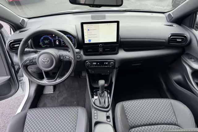 Toyota Yaris (2025) thumbnail 11