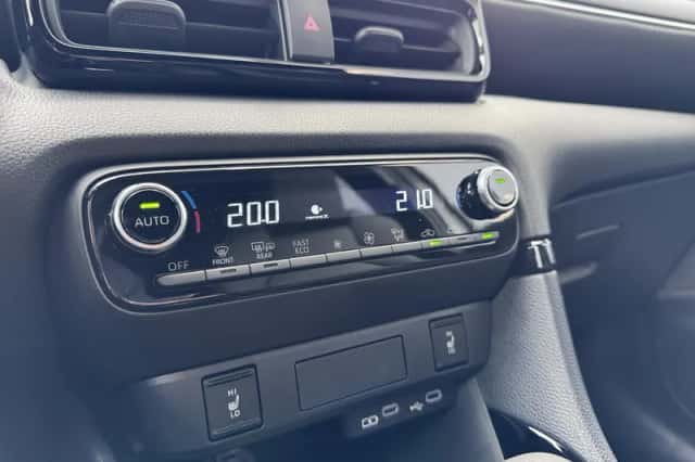Toyota Yaris (2025) thumbnail 17