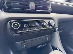 Toyota Yaris (2025) thumbnail 17