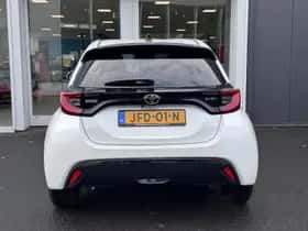 Toyota Yaris (2025) thumbnail 5