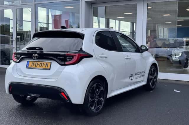 Toyota Yaris (2025) thumbnail 7
