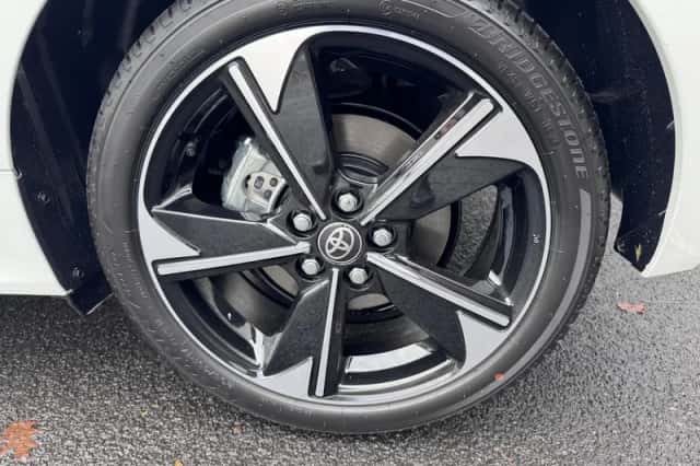 Toyota Yaris (2025) thumbnail 8
