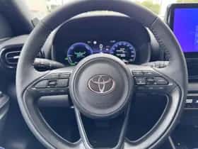 Toyota Yaris (2025) thumbnail 9