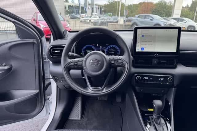 Toyota Yaris (2025) thumbnail 10