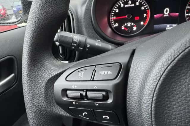 Kia Picanto (2021) thumbnail 11