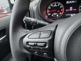 Kia Picanto (2021) thumbnail 11