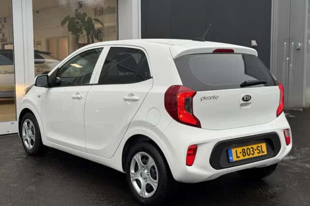 Kia Picanto (2021) thumbnail 6