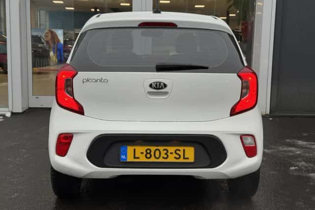 Kia Picanto (2021) thumbnail 7