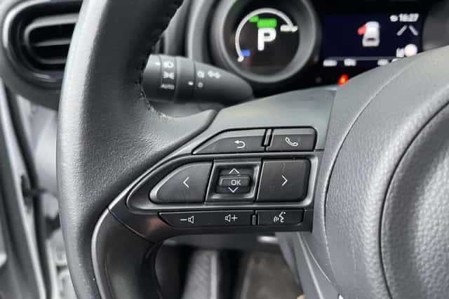 Toyota Yaris Cross (2024) thumbnail 11