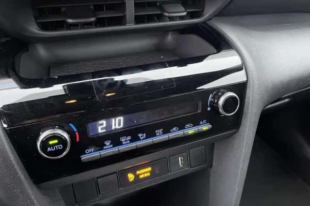 Toyota Yaris Cross (2024) thumbnail 18