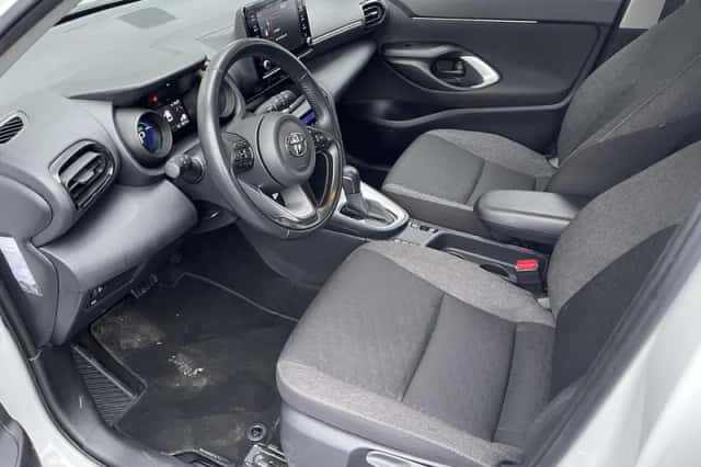 Toyota Yaris Cross (2024) thumbnail 8