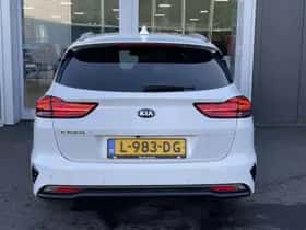 Kia Ceed Sportswagon (2021) thumbnail 4