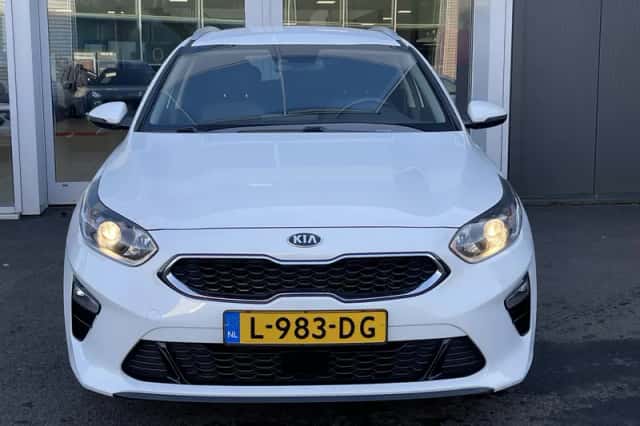 Kia Ceed Sportswagon (2021) thumbnail 7