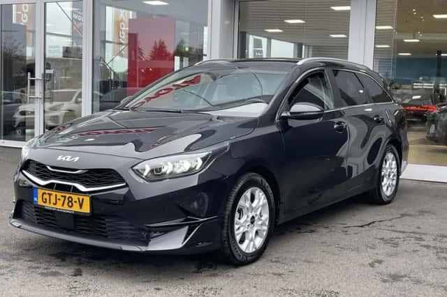 Kia Ceed Sportswagon (2024) thumbnail 3