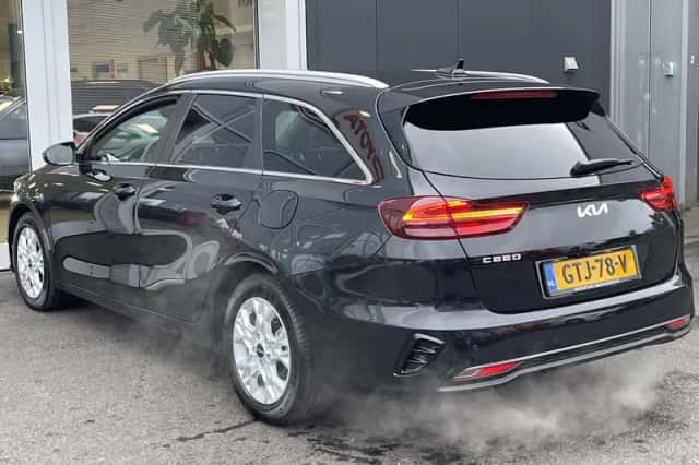 Kia Ceed Sportswagon (2024) thumbnail 5