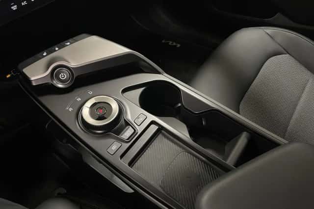 Kia EV6 (2025) thumbnail 13