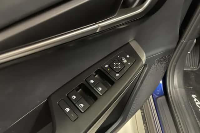 Kia EV6 (2025) thumbnail 16