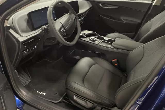 Kia EV6 (2025) thumbnail 5