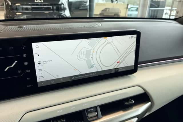 Kia EV4 (2026) thumbnail 5