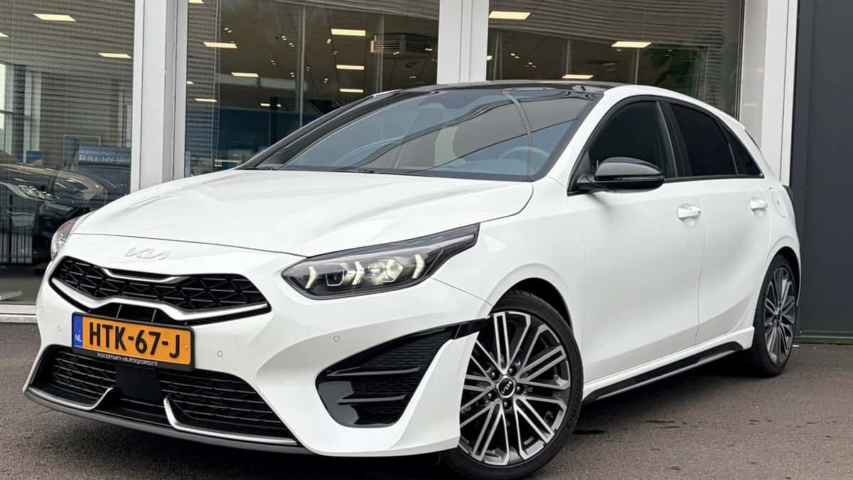 Kia Ceed (2025) — foto 1