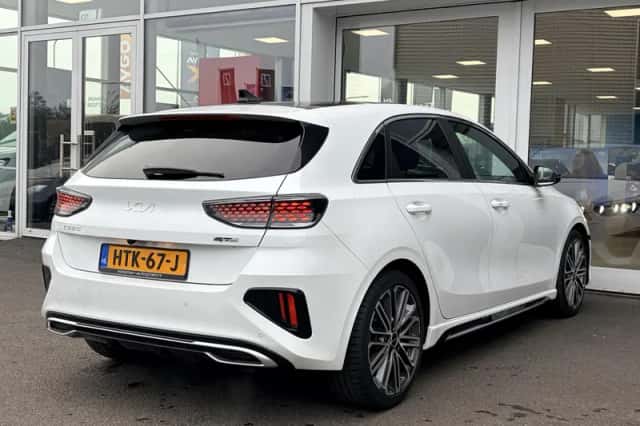 Kia Ceed (2025) thumbnail 6