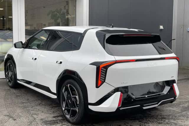 Kia EV4 (2026) thumbnail 8