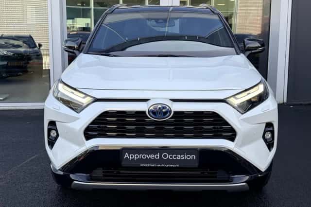 Toyota RAV4 (2025) thumbnail 4
