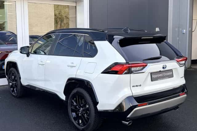 Toyota RAV4 (2025) thumbnail 8