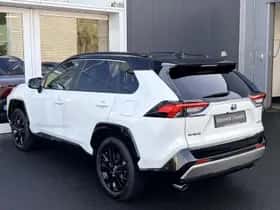 Toyota RAV4 (2025) thumbnail 8