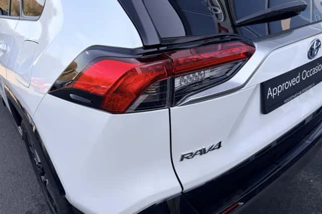 Toyota RAV4 (2025) thumbnail 9