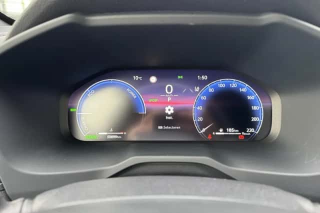Toyota RAV4 (2024) thumbnail 12
