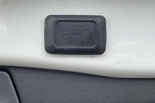 Toyota RAV4 (2024) thumbnail 26